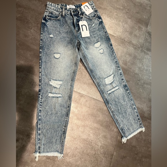 Nature Denim High Rise Crop Mom Jeans NWT NEVER WORN - Picture 2 of 4